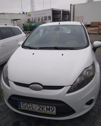 Ford Fiesta cena 7380 przebieg: 321485, rok produkcji 2010 z Pyskowice małe 67